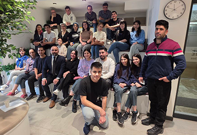 دکتر مجید عقلمند در کنار داوطلبین آزمون تلک ترکیه دکتر مجید عقلمند در کنار داوطلبین آزمون تلک ترکیه